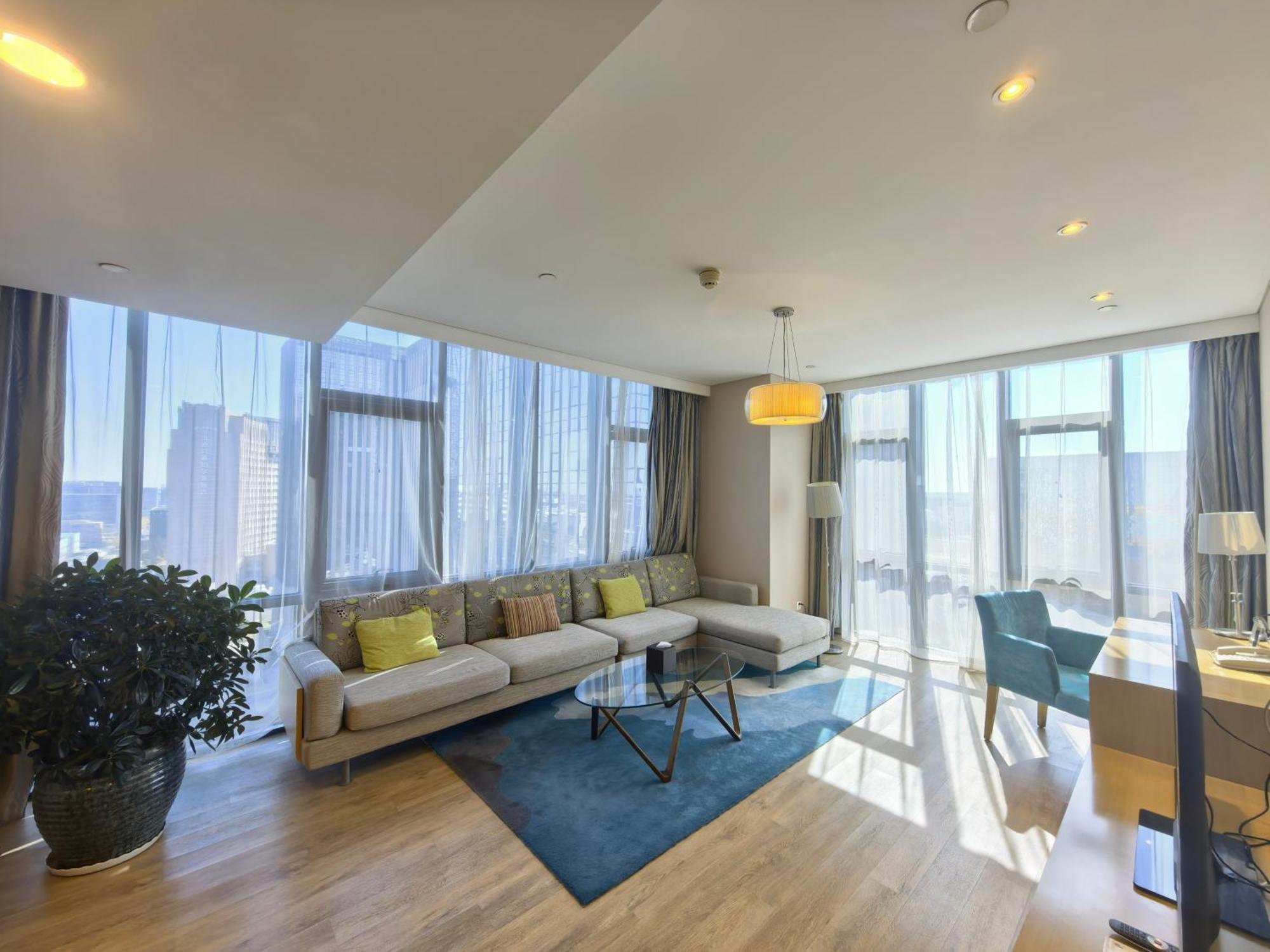 Holiday Inn Express Beijing Yizhuang By Ihg - Taxi 1 Hour To International Airport And 800 Meters To The Nearby Subway Exterior photo