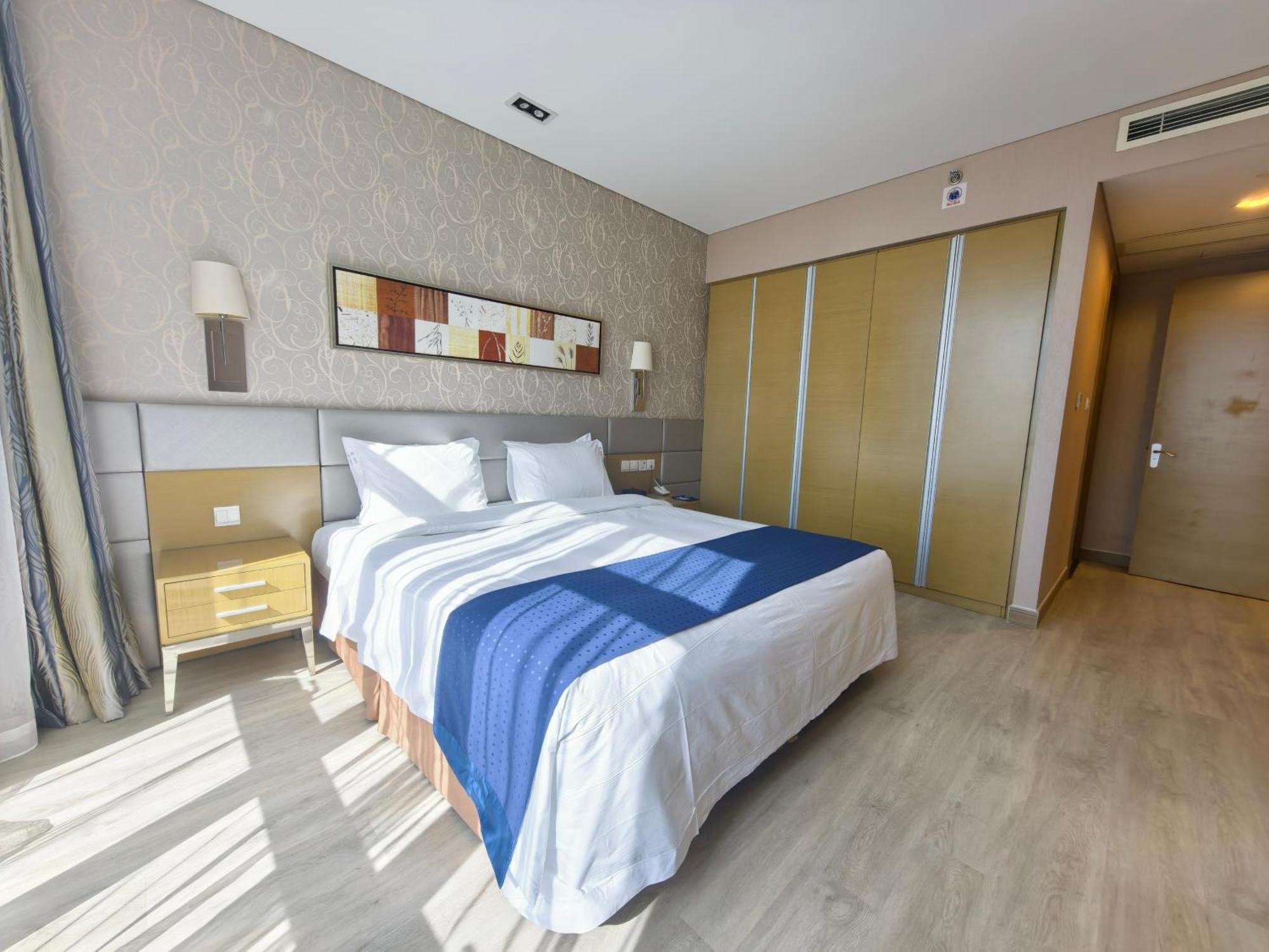 Holiday Inn Express Beijing Yizhuang By Ihg - Taxi 1 Hour To International Airport And 800 Meters To The Nearby Subway Exterior photo