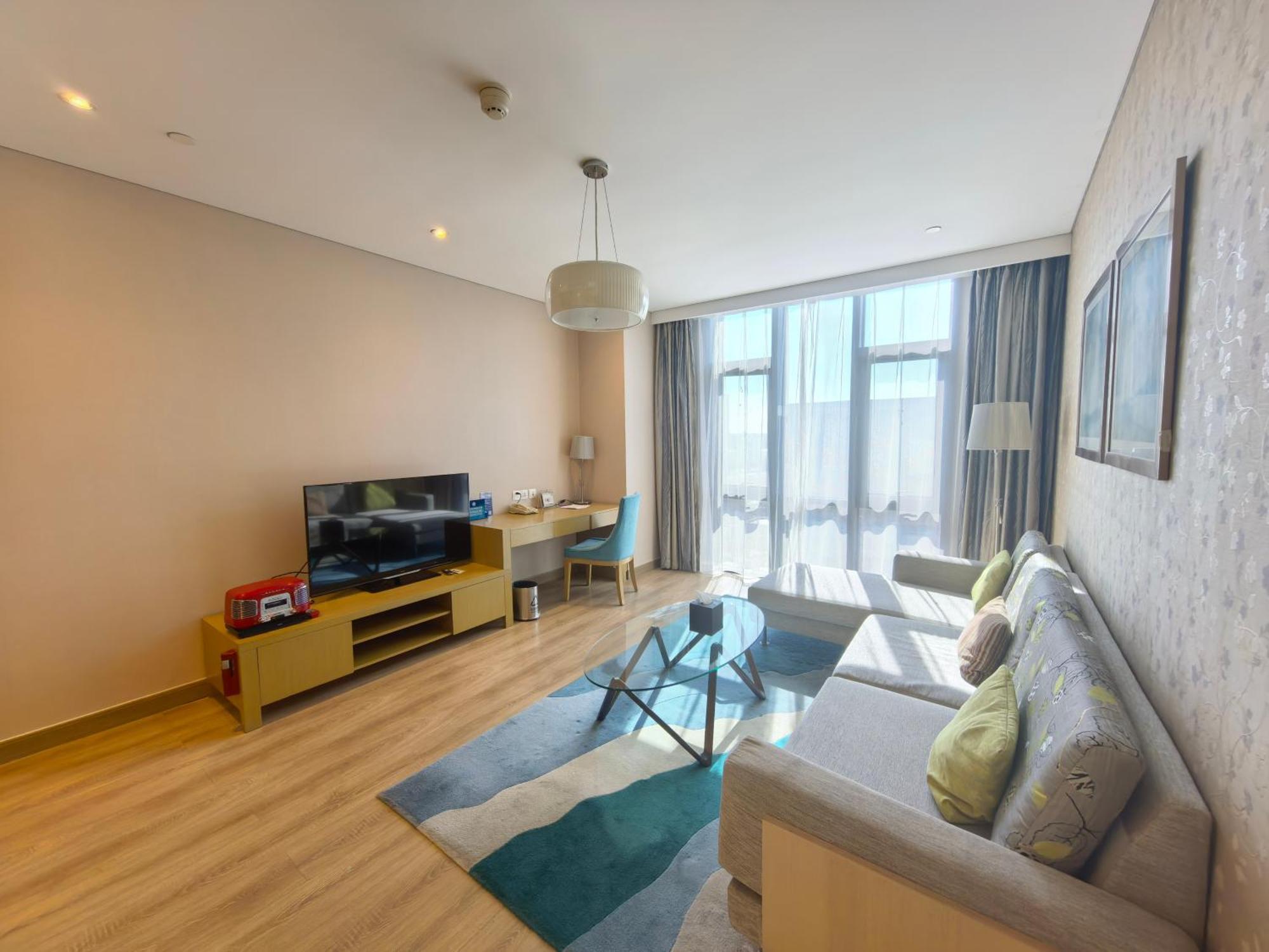 Holiday Inn Express Beijing Yizhuang By Ihg - Taxi 1 Hour To International Airport And 800 Meters To The Nearby Subway Exterior photo