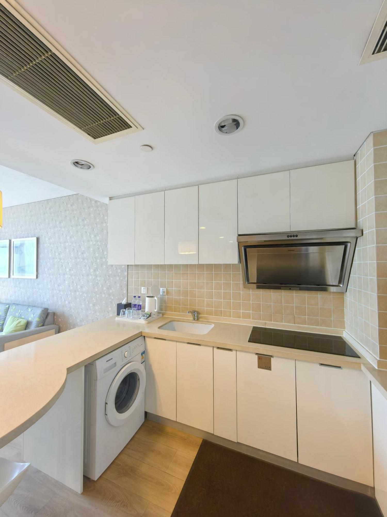 Holiday Inn Express Beijing Yizhuang By Ihg - Taxi 1 Hour To International Airport And 800 Meters To The Nearby Subway Exterior photo