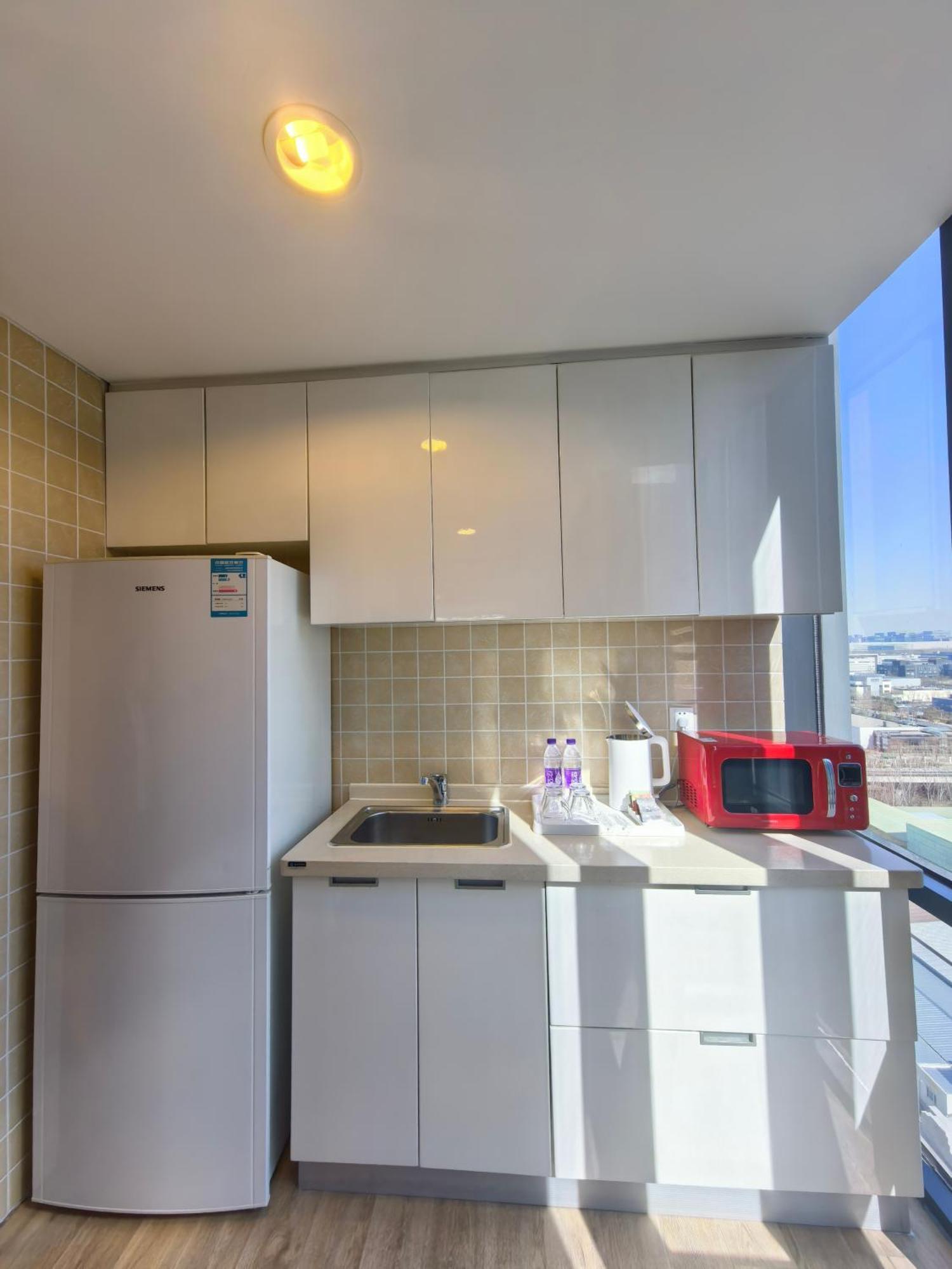 Holiday Inn Express Beijing Yizhuang By Ihg - Taxi 1 Hour To International Airport And 800 Meters To The Nearby Subway Exterior photo